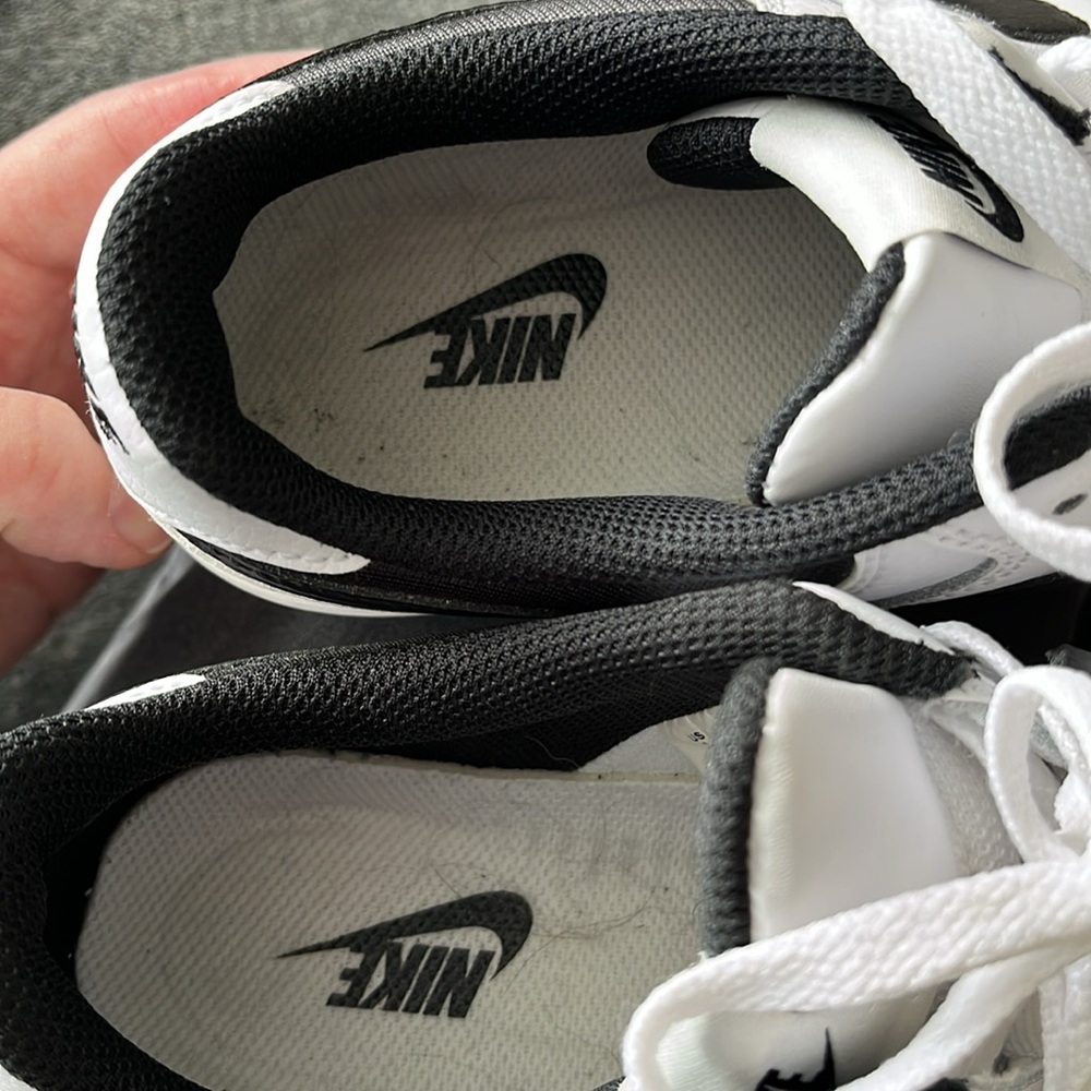 Nike Gamma Force women low sneakers 8 EUC white black - Picture 16 of 16